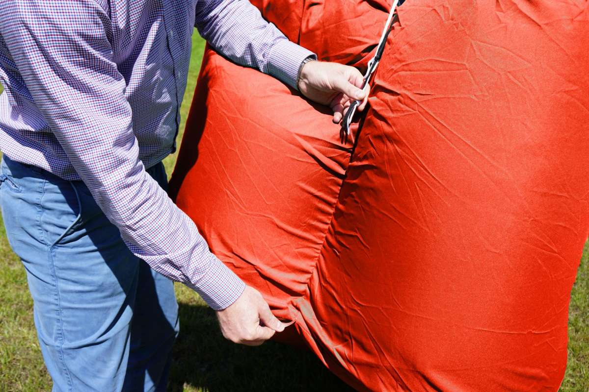 CAGUSTO® aufblasbarer Sitzsack mit Rückenlehne in grün ...